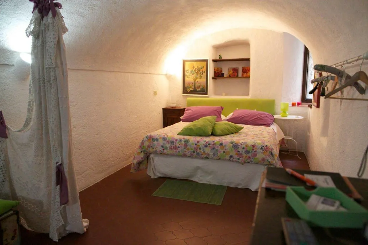 Apartment Appartamentino Le Violette Dolceacqua